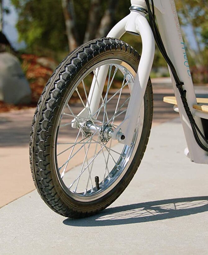 Razor EcoSmart Metro Up to 12 Mile Range 16" Tires Electric Scooter White New