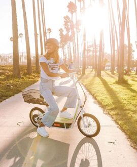 Razor EcoSmart Metro Up to 12 Mile Range 16" Tires Electric Scooter White New