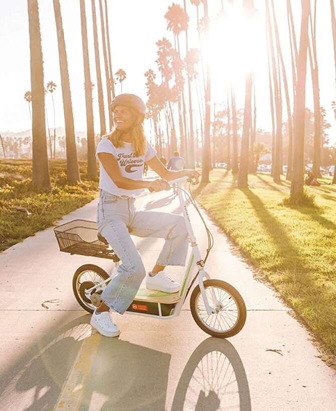 Razor EcoSmart Metro Up to 12 Mile Range 16" Tires Electric Scooter White New