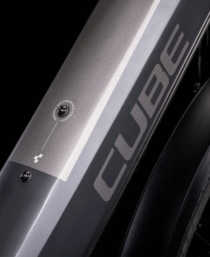 Cube Kathmandu Hybrid One 500 | Trapeze Frame