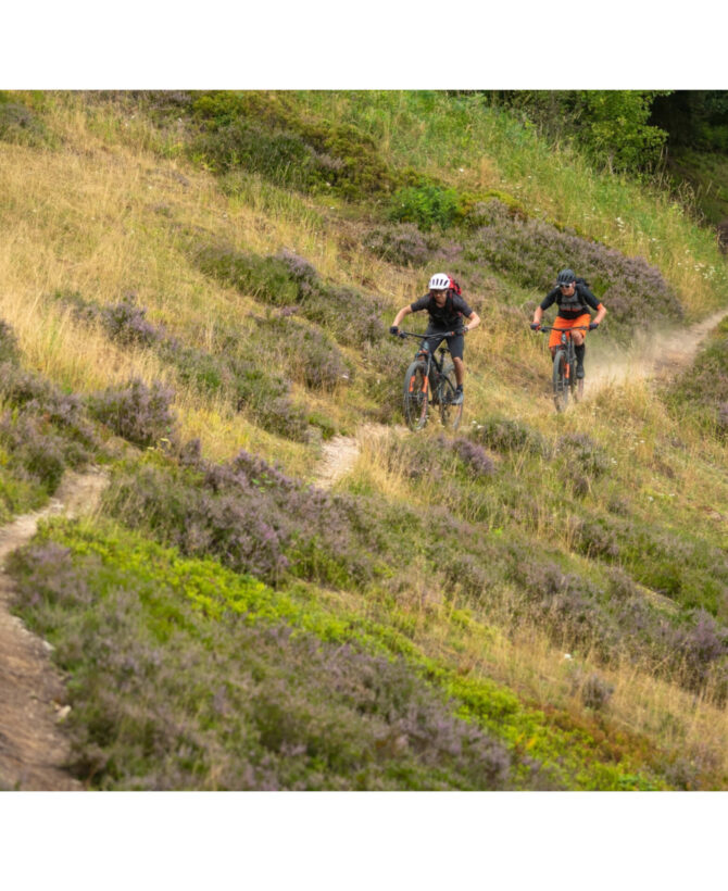 Cube Stereo Hybrid 140 HPC Race 625