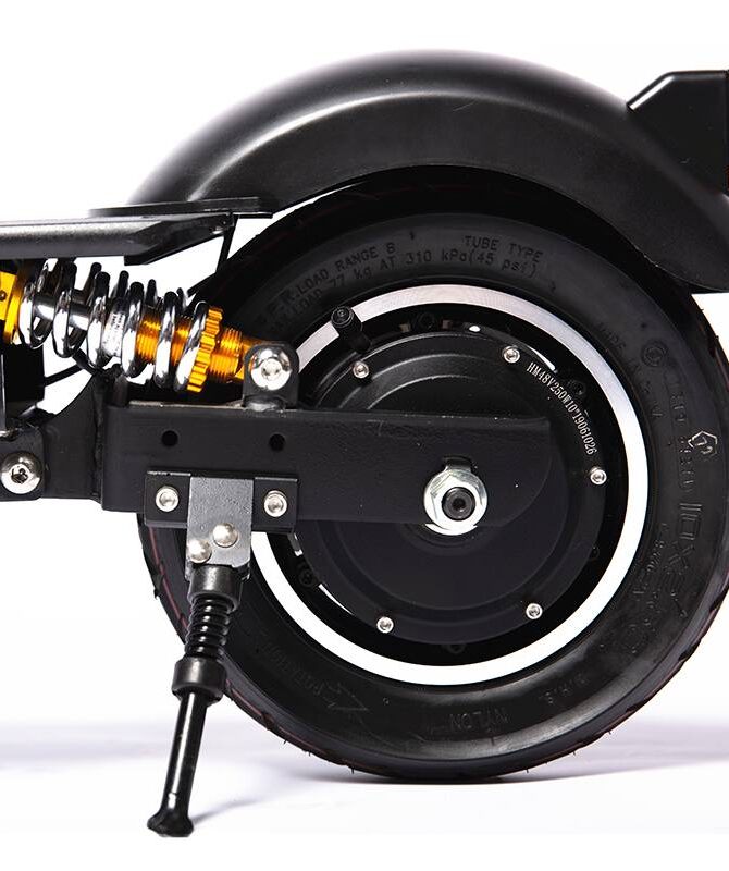 D4 2000W Dual Motor Folding Electric Scooter