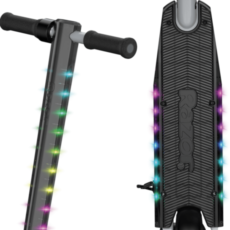 Razor | Power Core E90 Lightshow - Silver With Up to 10 mph (16 km/h) Max Speed | 13112116