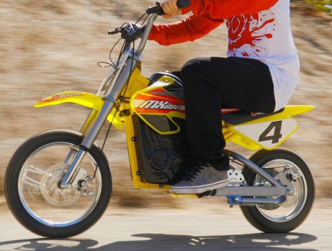 Razor - Dirt Rocket MX650 - Yellow | Up to 17 mph