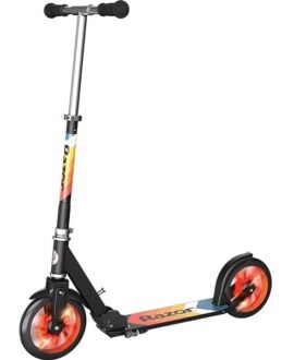 Razor - A5 Lux Light Up  | Capacity 220lb | Recommended ages 3-10