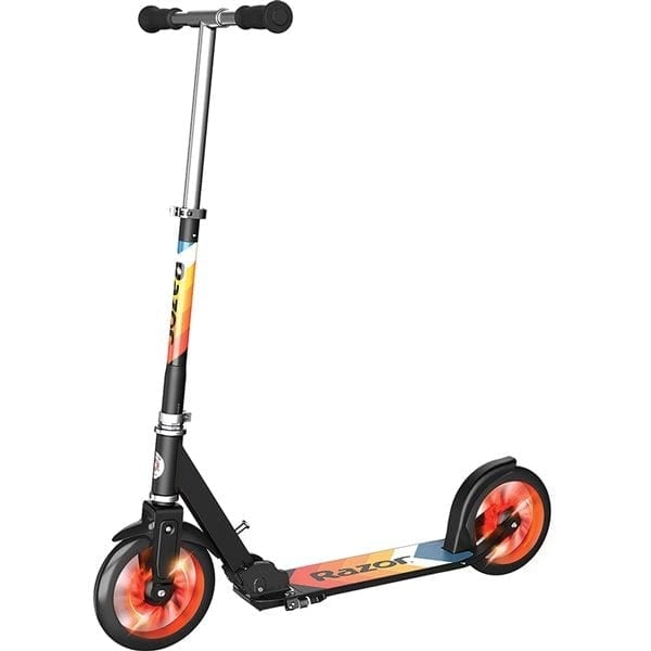 Razor - A5 Lux Light Up  | Capacity 220lb | Recommended ages 3-10