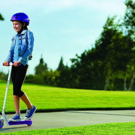 Razor - Party Pop Scooter | Capacity 143lb | Recommended ages 6+